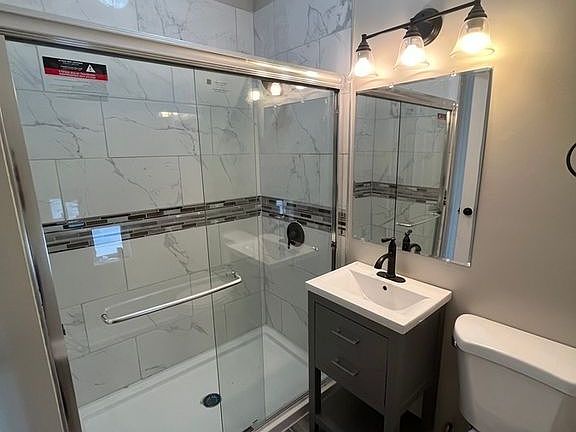 4th image of 5466 W Cortez St #3