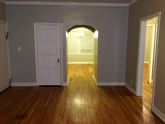 5th image of 2950 S Moreland Blvd APT 1