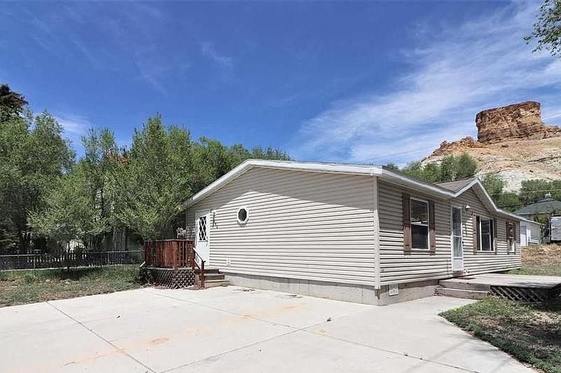 Front, large driveway