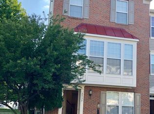 2532 Banshire Dr, Herndon, VA 20171