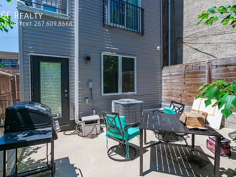 711 N 16th St #1 — Photo 15