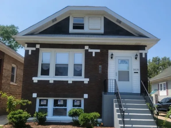 2630 S Highland Ave, Berwyn, IL 60402