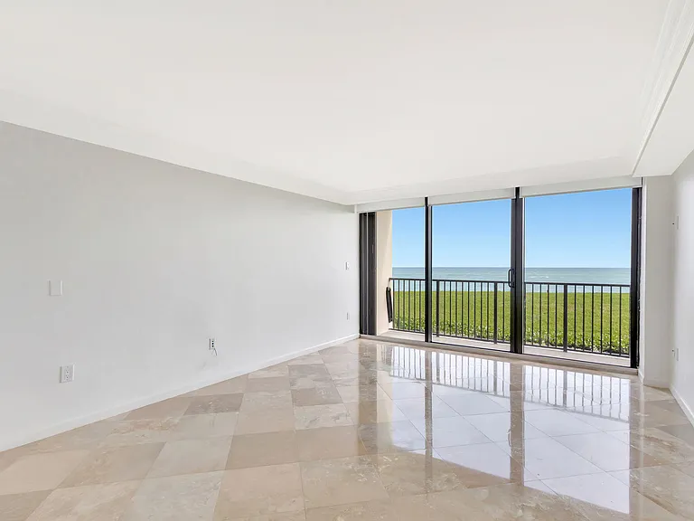 400 Beach Rd #103 — Photo 13