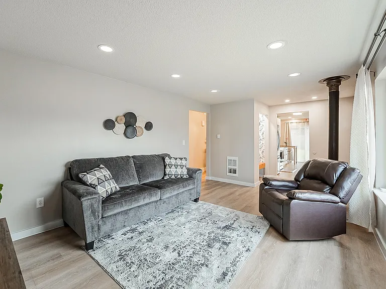 8419 Quinault Dr NE — Photo 23