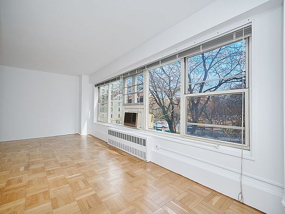 4th image of 105 Ashland Pl APT 4C