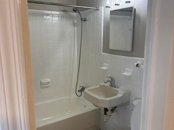 200 Ridge View Ln APT 41, Bassett, VA 24055