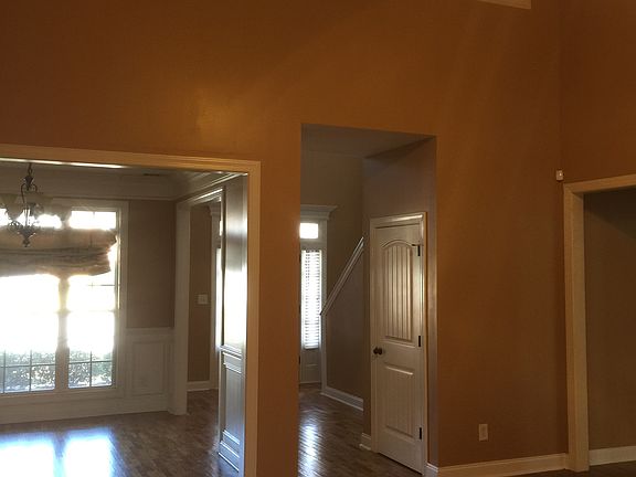 Living room/dining/foyer