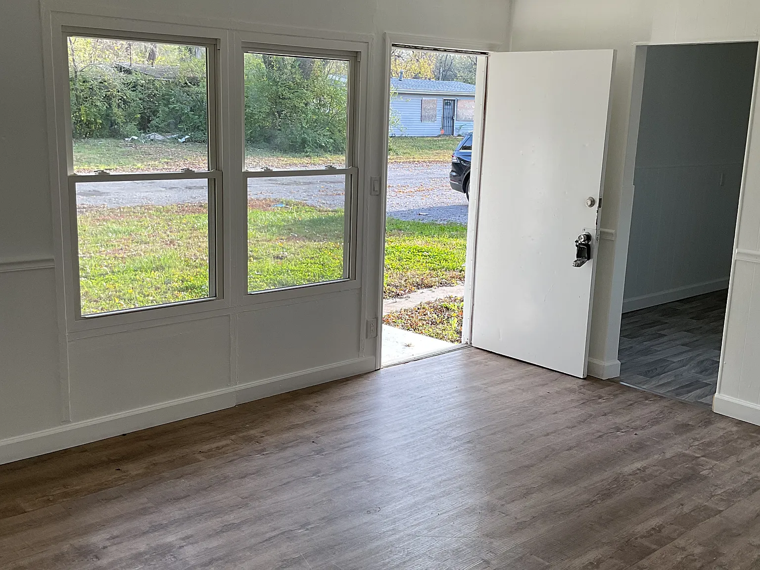 4 bed, 1100 sqft, $1,600 — Photo 2