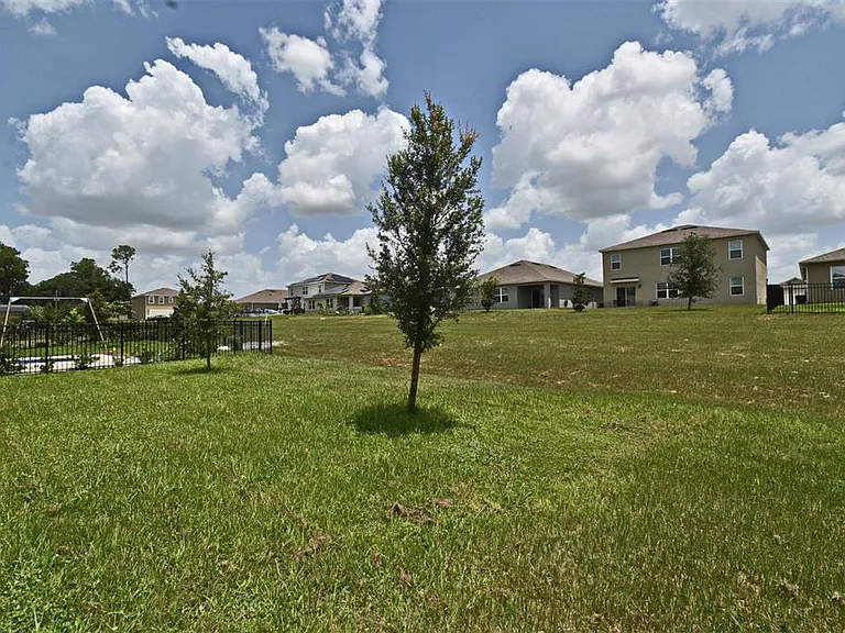 440 Baroness Way — Photo 38