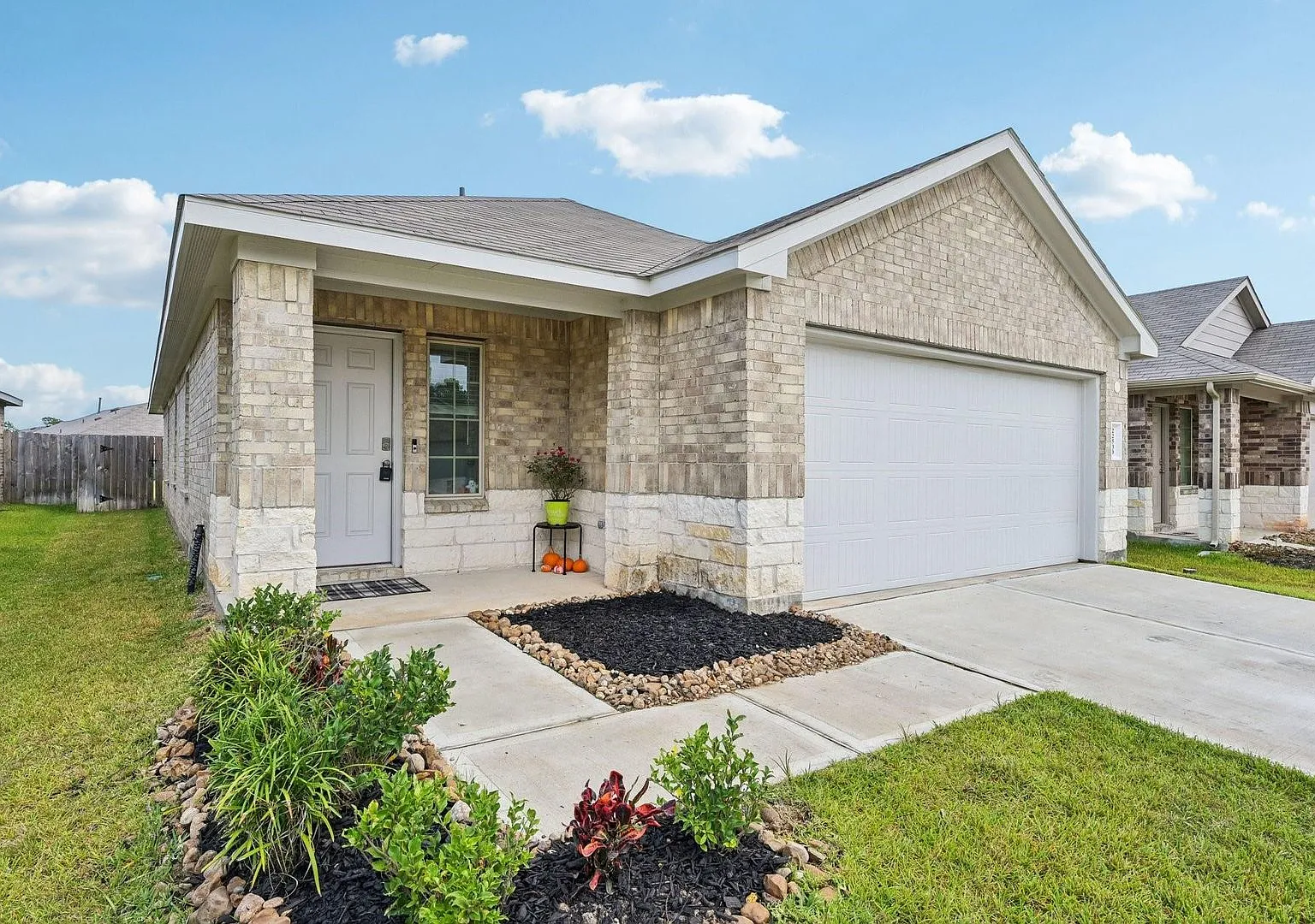 22530 Aspen Tarn Trail Ask about our No Cash Security Deposit Option — Photo 1