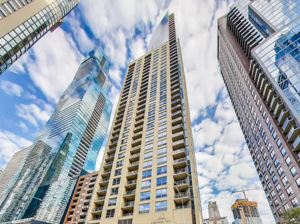 420 E Waterside Dr Unit 3304, Chicago, IL 60601