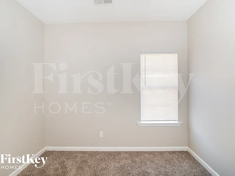4566 Tulip Bend Dr — Photo 10