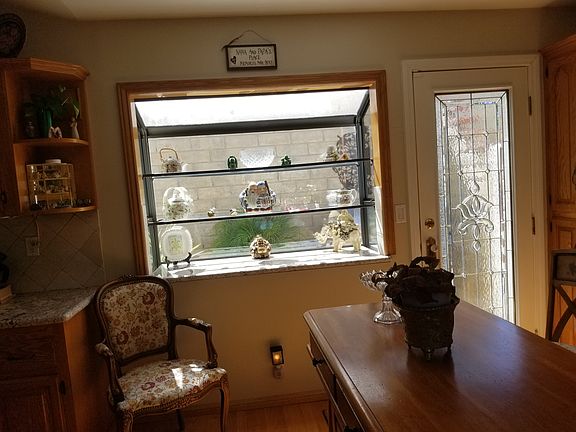 3rd image of 19614 Green Mountain Dr