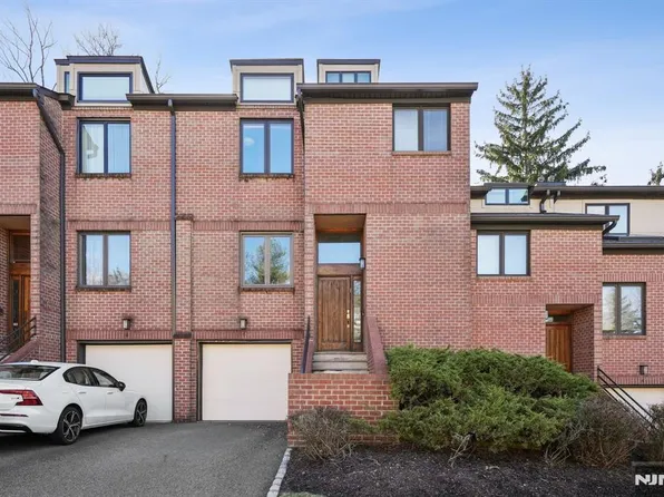 6 Jennifer Ct #406, Caldwell, NJ 07006