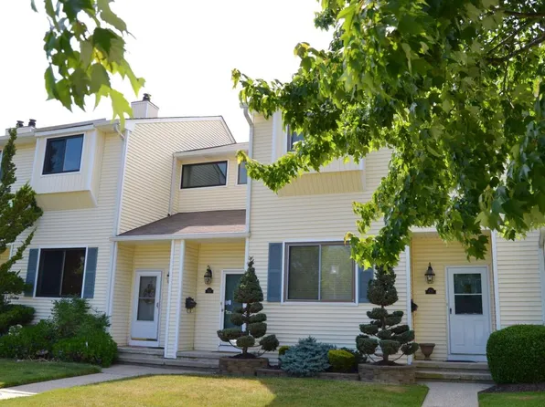 414 Middlewood Rd, Middletown, NJ 07748