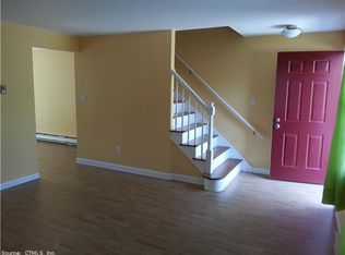 80 Brandywine Ln, Suffield, CT 06078