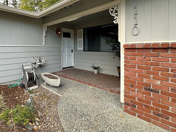 2nd image of 110 Leslie Ln