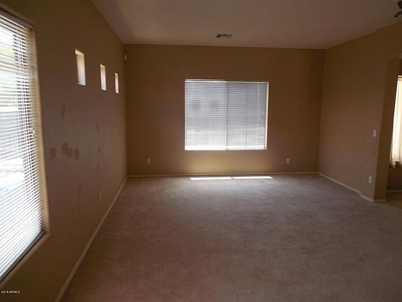 3rd image of 17740 W Crocus Dr