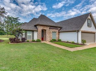 101 Woodridge, Pearl, MS 39208