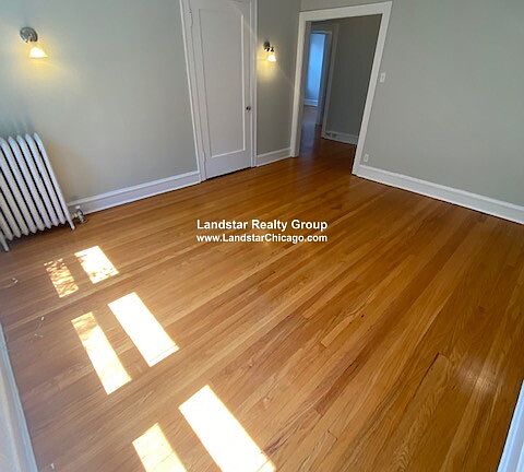 3rd image of 1542 W Albion Ave #3W