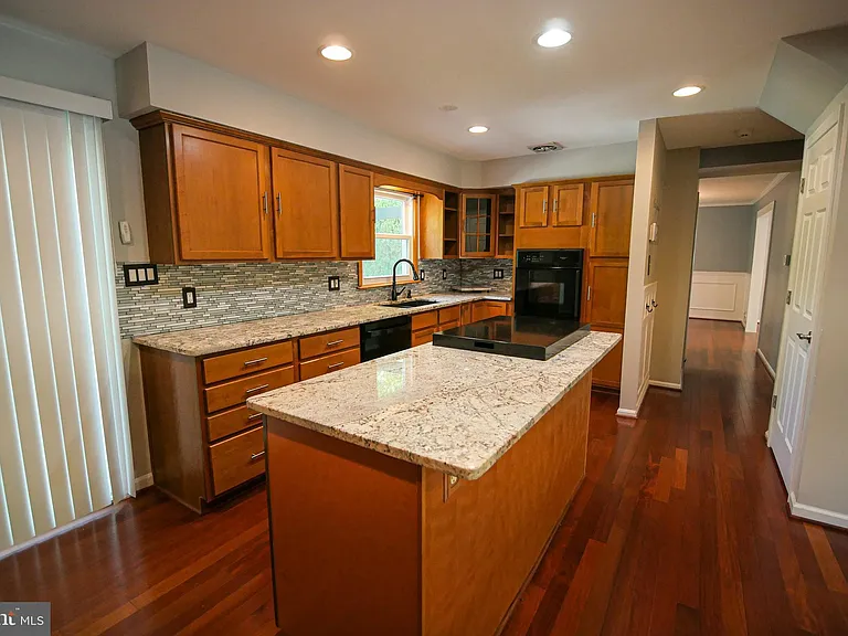13210 Nickleson Dr — Photo 6