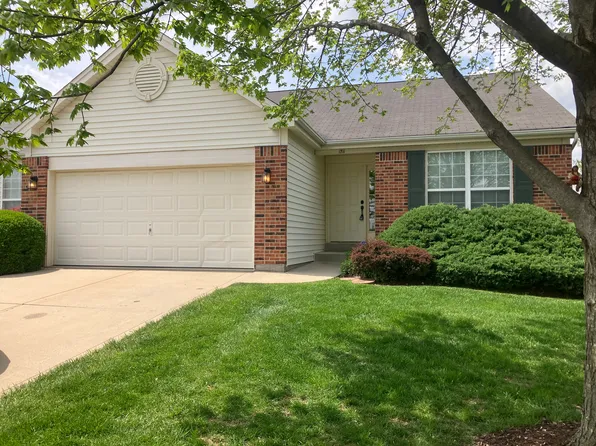 1711 Ambrose Terrace Dr, Swansea, IL 62226
