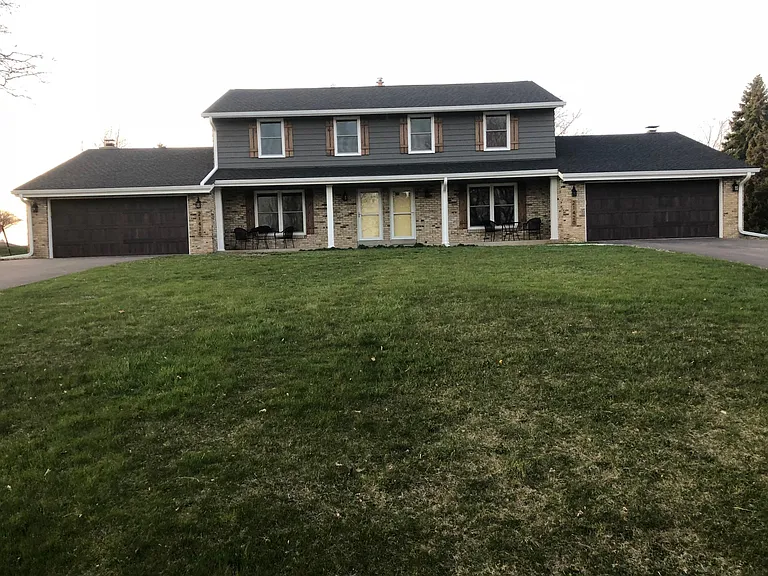 21420 Sierra Dr — Photo 12