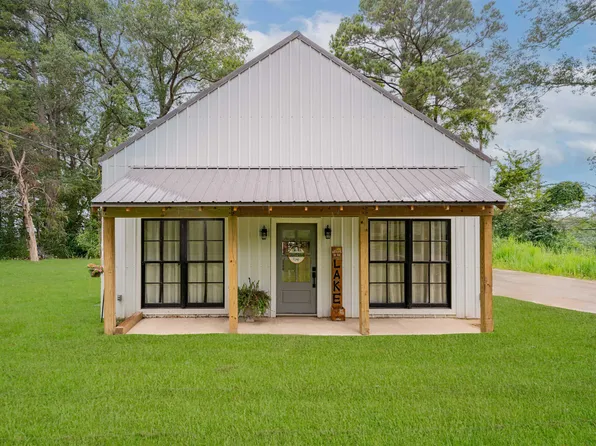 305 County Road 193, Gary, TX 75643