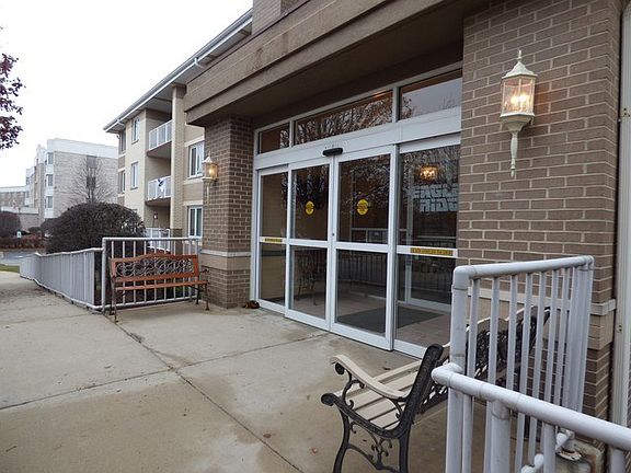 2nd image of 10700 S Washington St APT 305