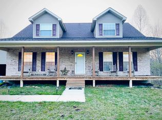 1154 Model Farm Rd, Jamestown, TN 38556