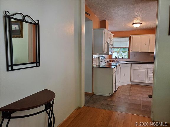 3rd image of 2071 Porto Blvd