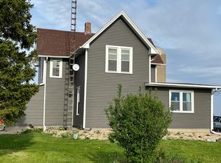 2990 Kane Rd, Leland, IL 60531