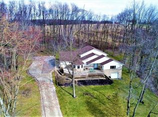 11066 Armentrout Rd, Fredericktown, OH 43019