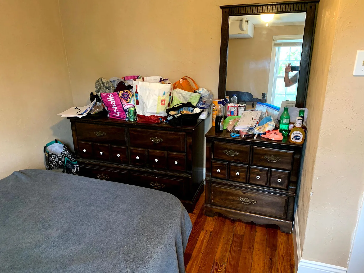 5 bed, 3000 sqft, $500 — Photo 2