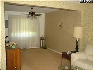 4th image of 23570 Lake Shore Blvd #32