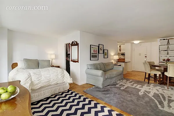 Sold by Corcoran | media 8