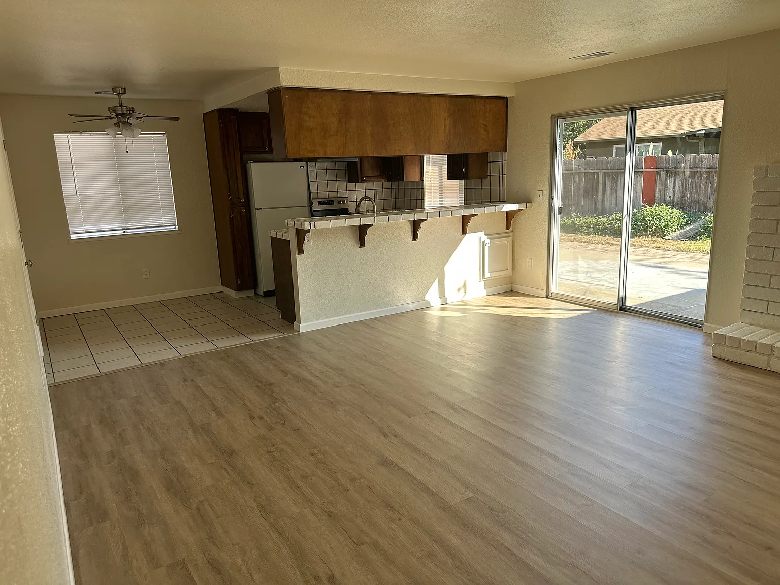 3 bed, 1450 sqft, $2,300 — Photo 3
