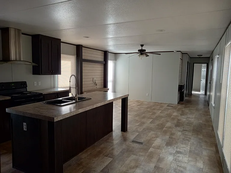 1707 Stewart St #13B — Photo 4