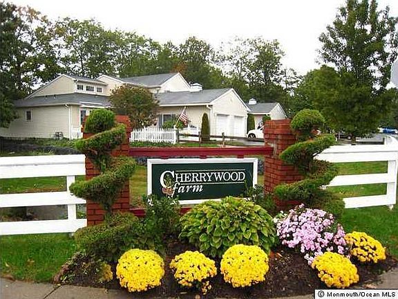 4th image of 36 Cherrywood Cir