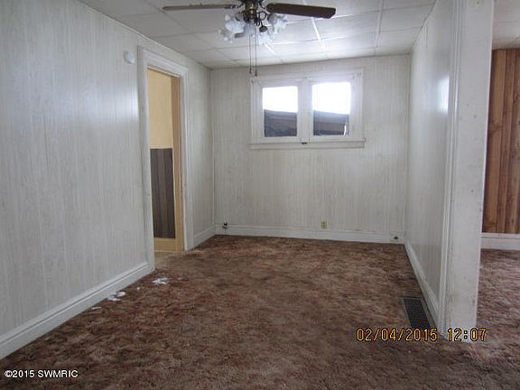 4th image of 1115 Perry St