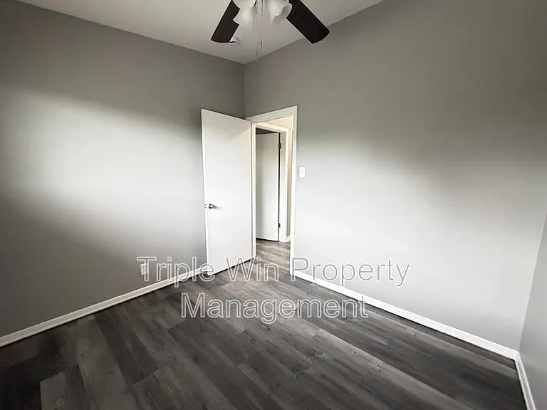 63 Patricia Pl — Photo 14