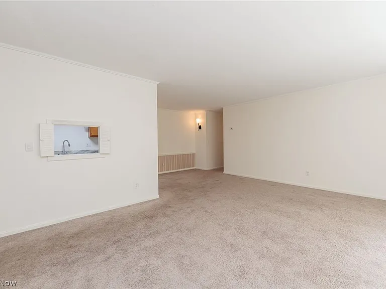 7020 Carriage Hill Dr #202 — Photo 7