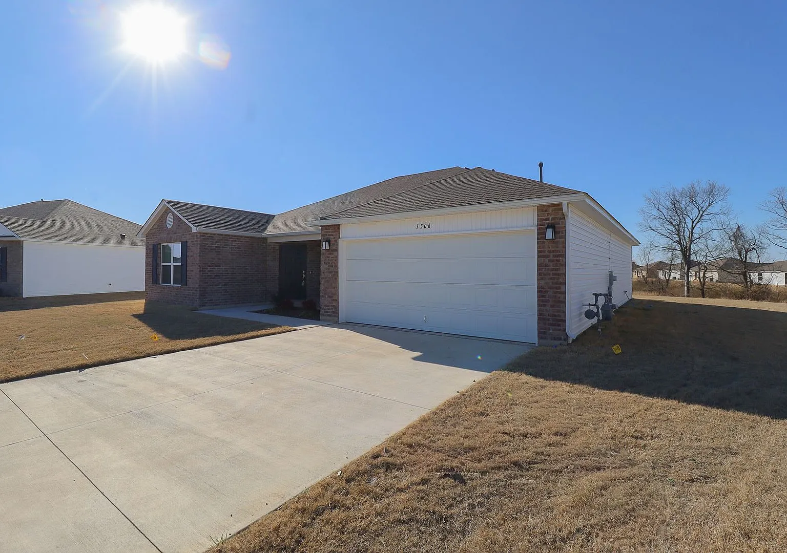 4 Bed | 2 Bath in Broken Arrow! — Photo 4