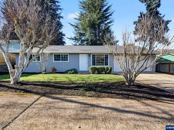 4935 7th Ave SE, Salem, OR 97302