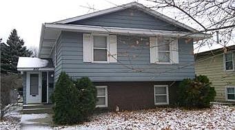 1st image of 852 20th Ave N