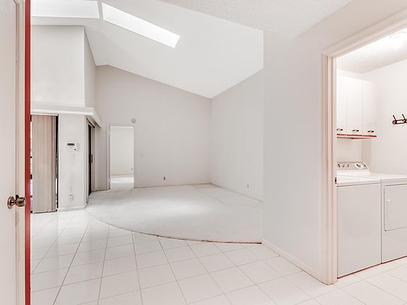 4th image of 5741 Sugarwood Ct