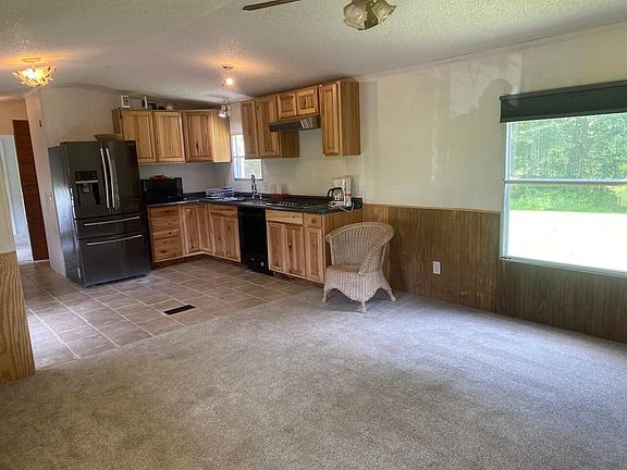 4th image of 374 Town View Est