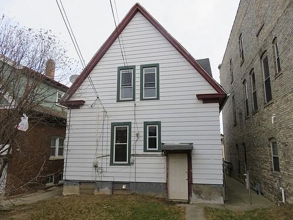 4th image of 2447 N Holton St