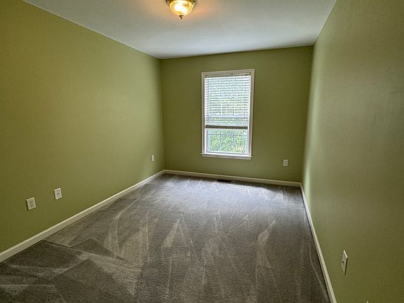 4th image of 51 Talia Dr