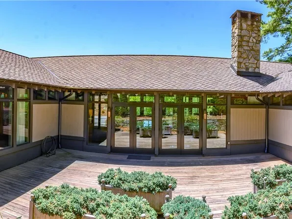 501 Green Hill Road, Blowing Rock, NC 28605